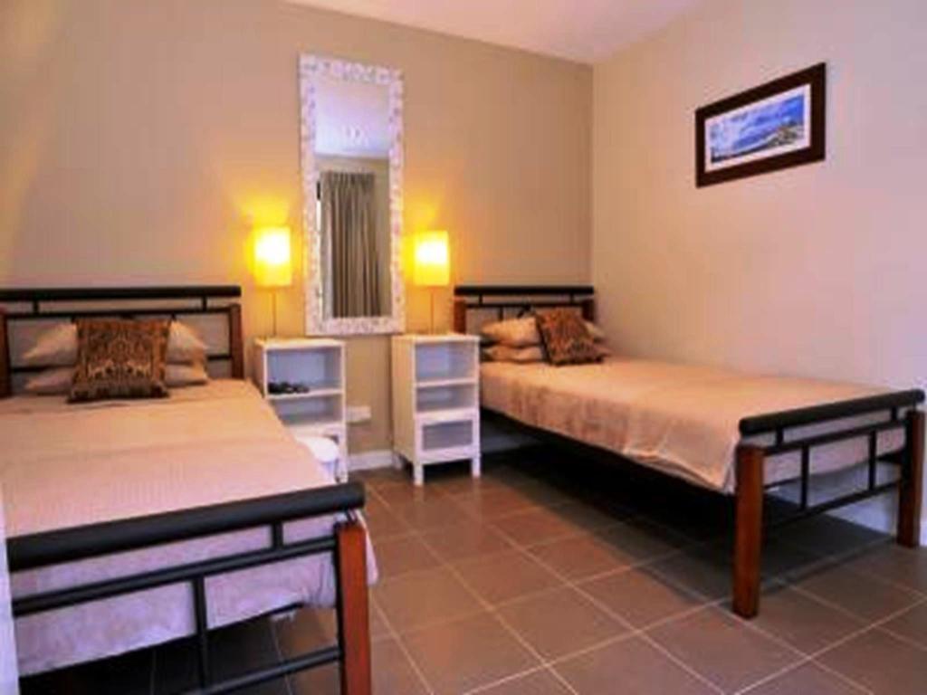 Waikiki Beach Bed And Breakfast Hopeland Habitación foto